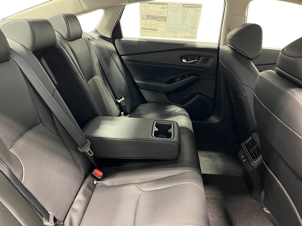 Thumbnail: 2025 Honda Accord - 32