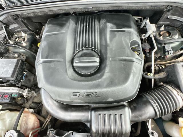 Thumbnail: 2011 Jeep Grand Cherokee - 9