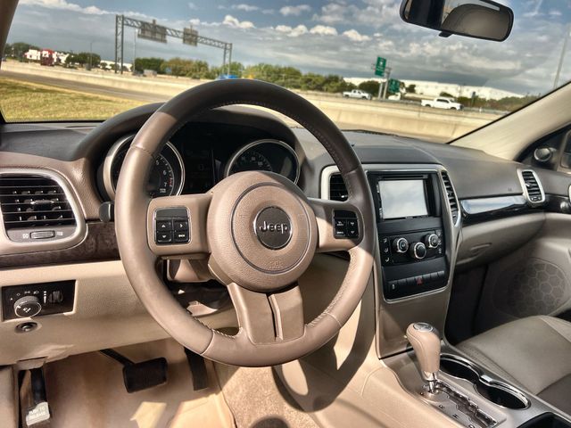 Thumbnail: 2011 Jeep Grand Cherokee - 2