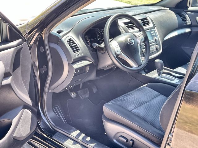 Thumbnail: 2016 Nissan Altima - 2
