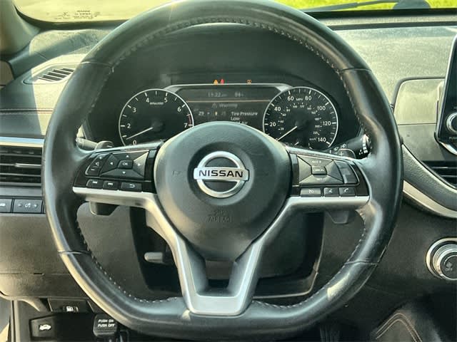 Thumbnail: 2020 Nissan Altima - 13
