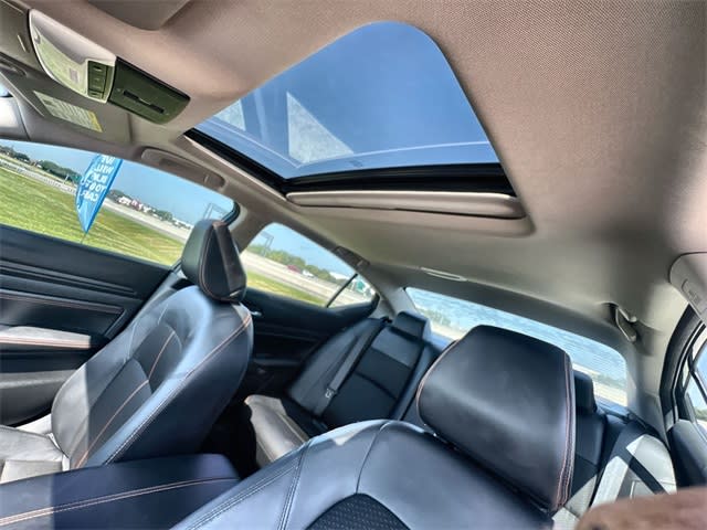 Thumbnail: 2020 Nissan Altima - 30