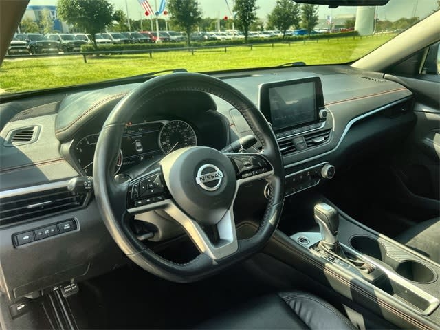 Thumbnail: 2020 Nissan Altima - 9