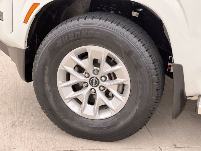 Thumbnail: 2024 Nissan Frontier - 7