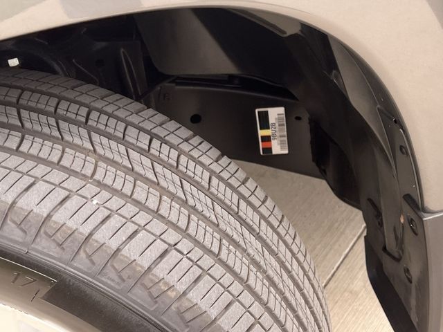 Thumbnail: 2024 Nissan Frontier - 23