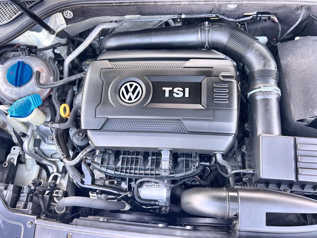Thumbnail: 2016 Volkswagen Passat - 8