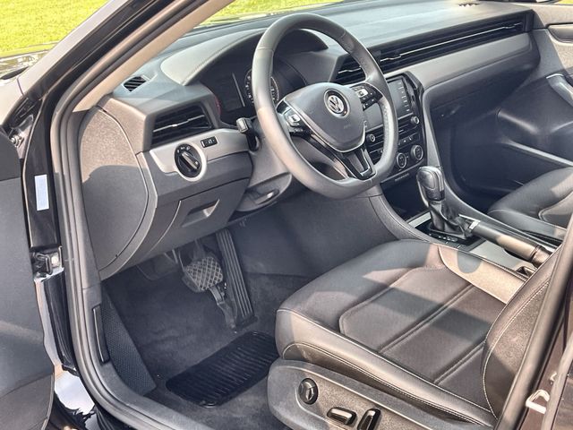 Thumbnail: 2021 Volkswagen Passat - 11