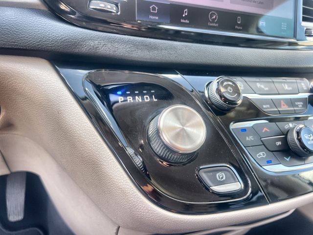 Thumbnail: 2023 Chrysler Pacifica - 21
