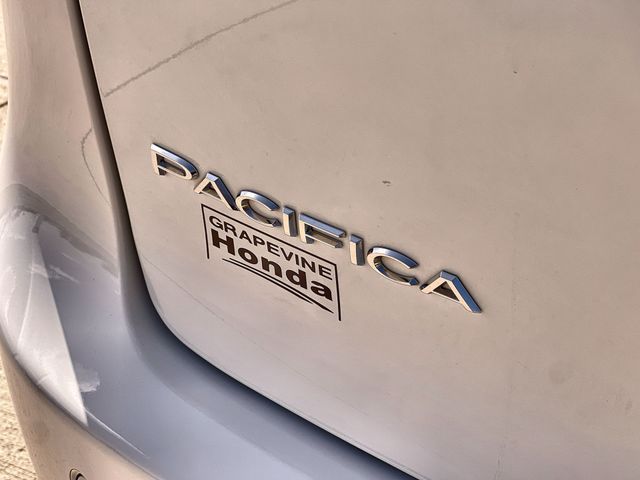 Thumbnail: 2023 Chrysler Pacifica - 7