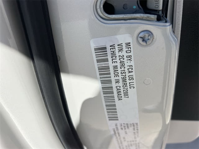 Thumbnail: 2021 Chrysler Pacifica - 18