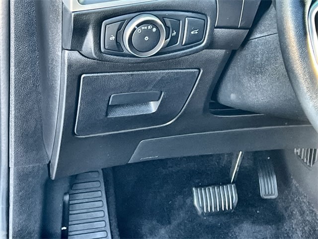 Thumbnail: 2017 Ford Edge - 27