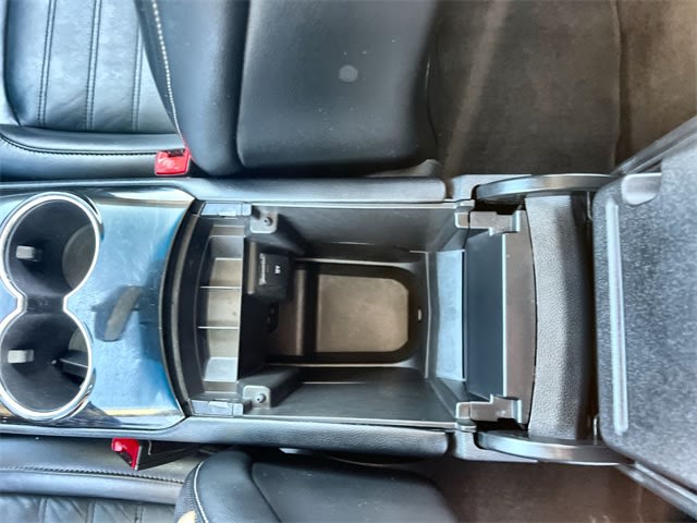 Thumbnail: 2017 Ford Edge - 25