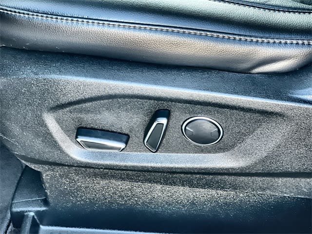 Thumbnail: 2017 Ford Edge - 29