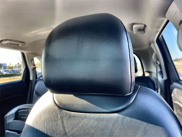 Thumbnail: 2017 Ford Edge - 24