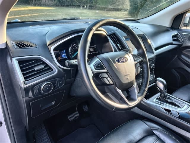 Thumbnail: 2017 Ford Edge - 2