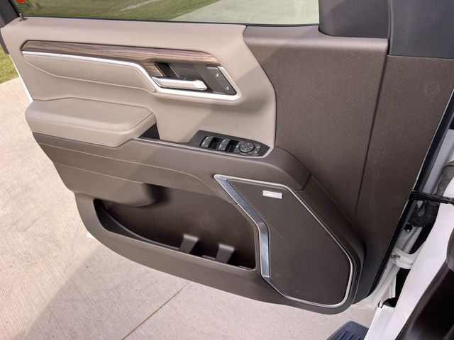 Thumbnail: 2022 Chevrolet Silverado 1500 - 30