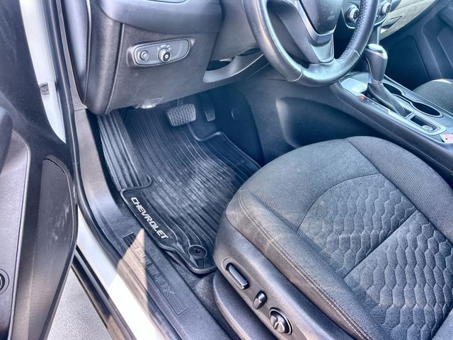 Thumbnail: 2018 Chevrolet Equinox - 11
