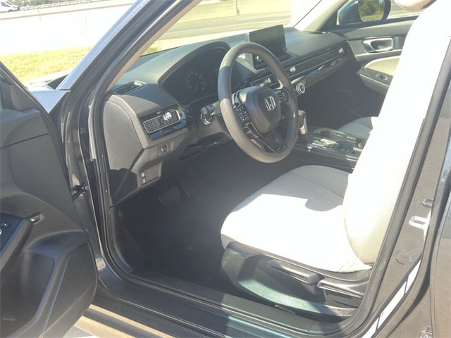 Thumbnail: 2024 Honda Civic - 11