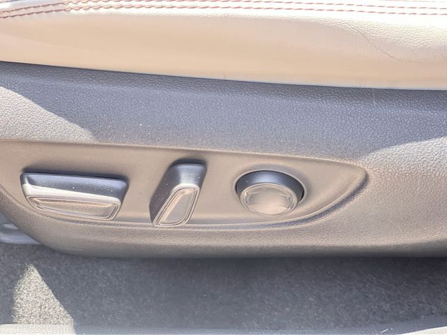Thumbnail: 2021 Toyota RAV4 - 31