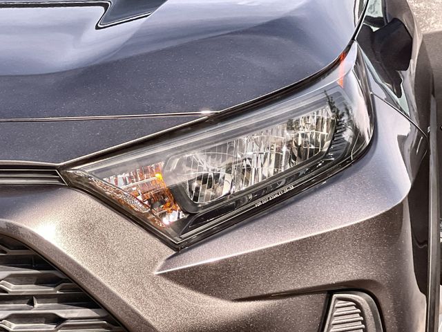Thumbnail: 2021 Toyota RAV4 - 24