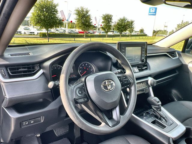 Thumbnail: 2021 Toyota RAV4 - 10