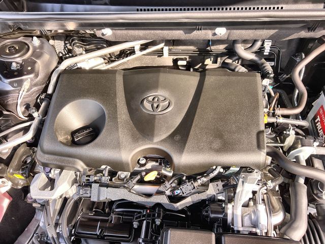 Thumbnail: 2021 Toyota RAV4 - 9