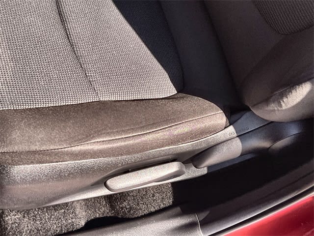 Thumbnail: 2022 Toyota RAV4 - 30