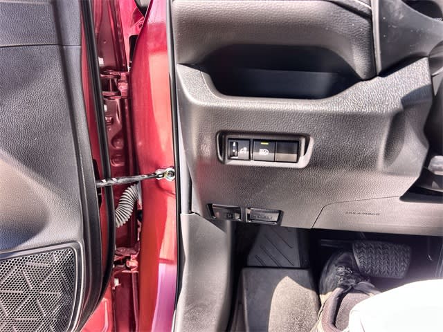 Thumbnail: 2022 Toyota RAV4 - 28