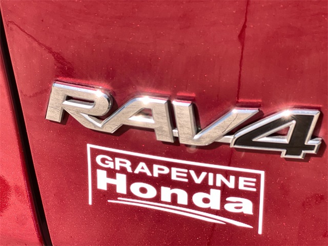 Thumbnail: 2022 Toyota RAV4 - 7