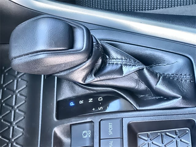 Thumbnail: 2022 Toyota RAV4 - 22