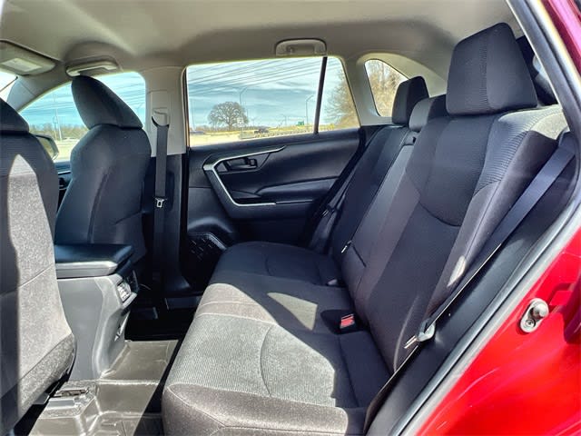 Thumbnail: 2022 Toyota RAV4 - 13