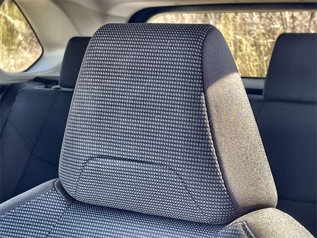 Thumbnail: 2022 Toyota RAV4 - 25