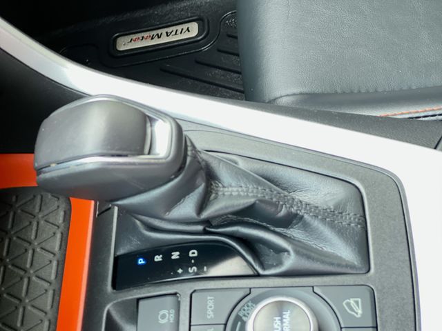Thumbnail: 2022 Toyota RAV4 - 16