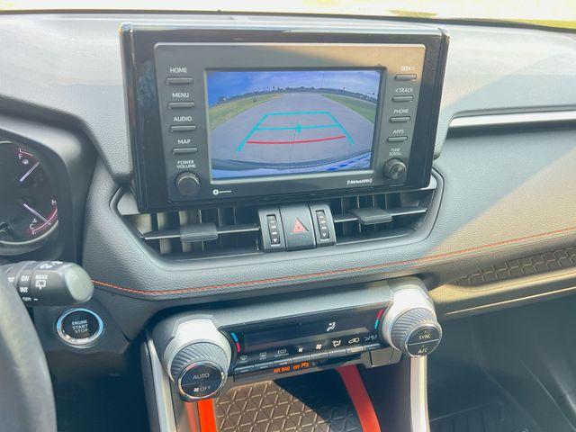 Thumbnail: 2022 Toyota RAV4 - 15