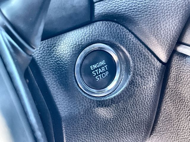 Thumbnail: 2020 Toyota RAV4 - 28