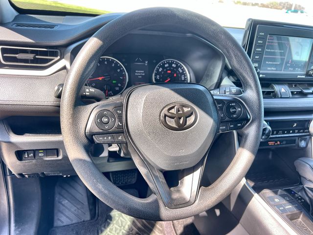 Thumbnail: 2020 Toyota RAV4 - 10