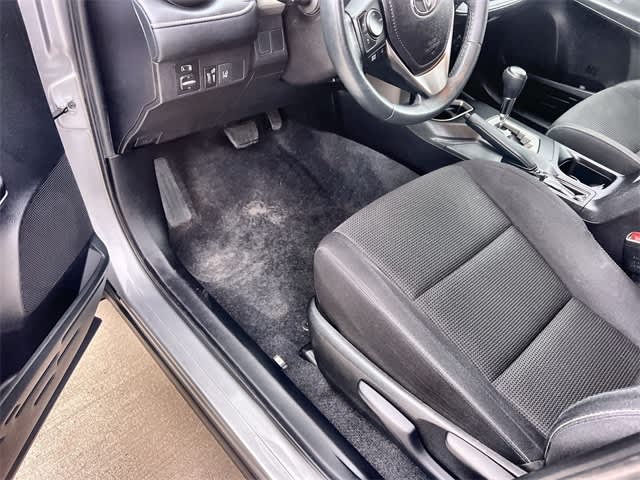 Thumbnail: 2018 Toyota RAV4 - 15