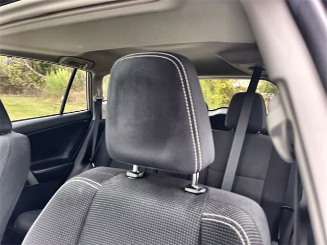 Thumbnail: 2018 Toyota RAV4 - 25