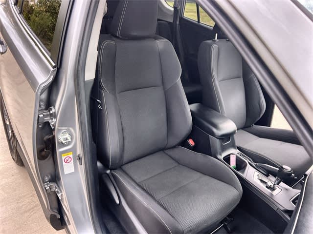 Thumbnail: 2018 Toyota RAV4 - 12