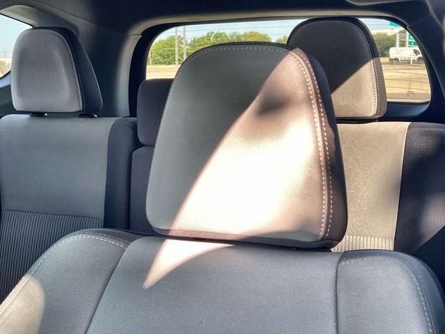 Thumbnail: 2015 Toyota RAV4 - 25