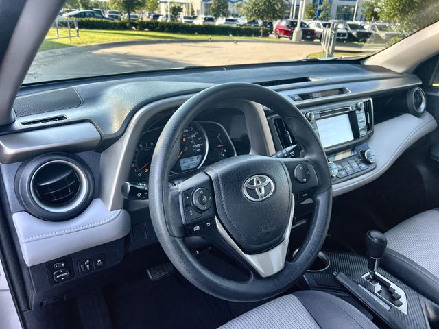 Thumbnail: 2015 Toyota RAV4 - 10