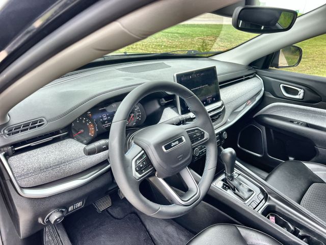 Thumbnail: 2022 Jeep Compass - 2