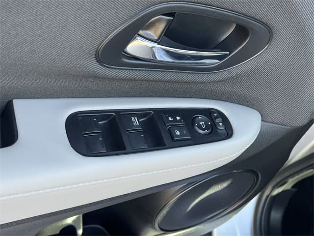 Thumbnail: 2022 Honda HR-V - 28