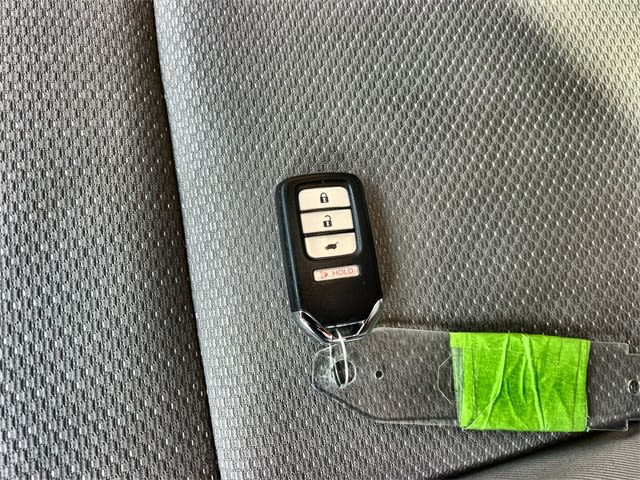 Thumbnail: 2017 Honda HR-V - 17