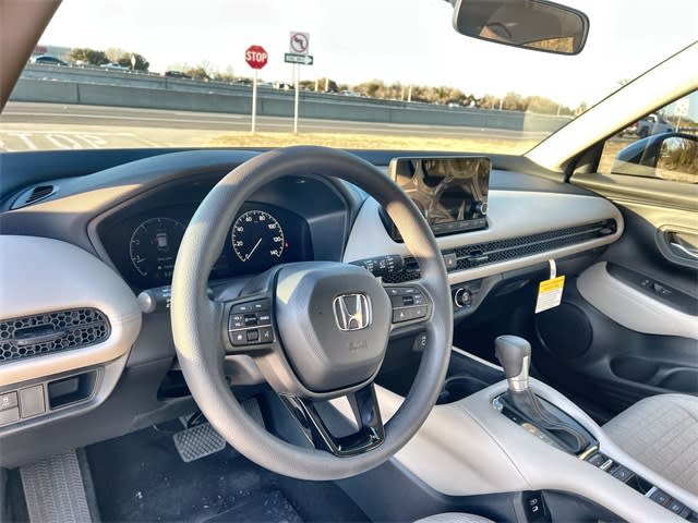 2025 Honda HR-V LX 2