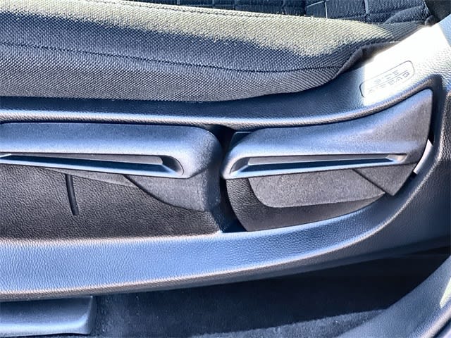 Thumbnail: 2025 Honda HR-V - 31