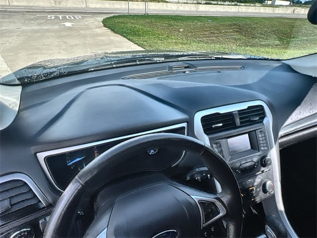2014 Ford Fusion SE 28