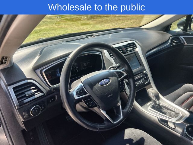 Thumbnail: 2016 Ford Fusion - 2