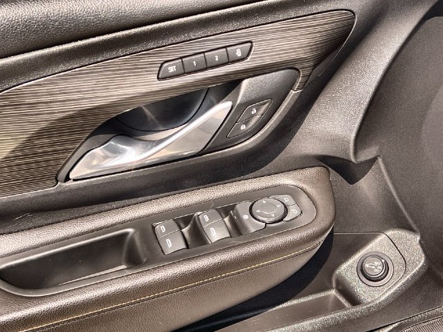 Thumbnail: 2021 GMC Terrain - 18