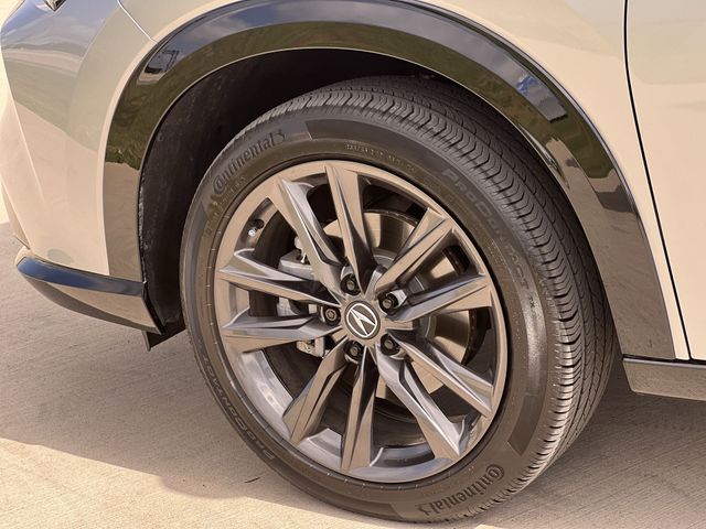Thumbnail: 2025 Acura ADX - 8